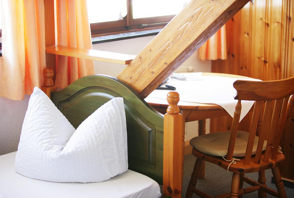 Garni Hotel Bodden Gummersbach Ruang foto